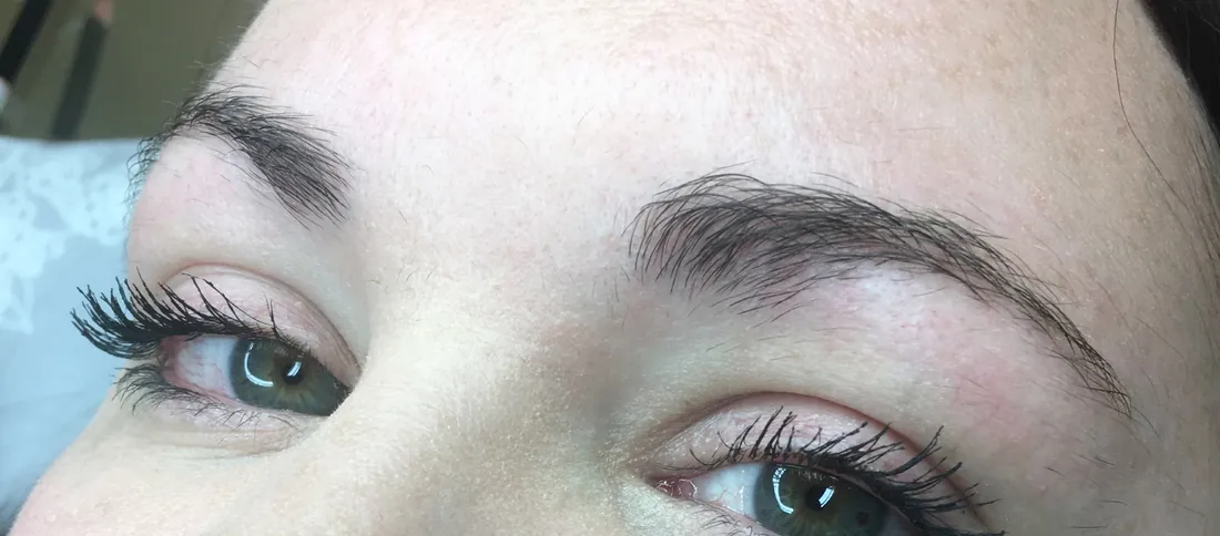 A guest's natural eyebrows before microblading at a South Jordan permanent makeup studio, sparse through the body and thin along the tail